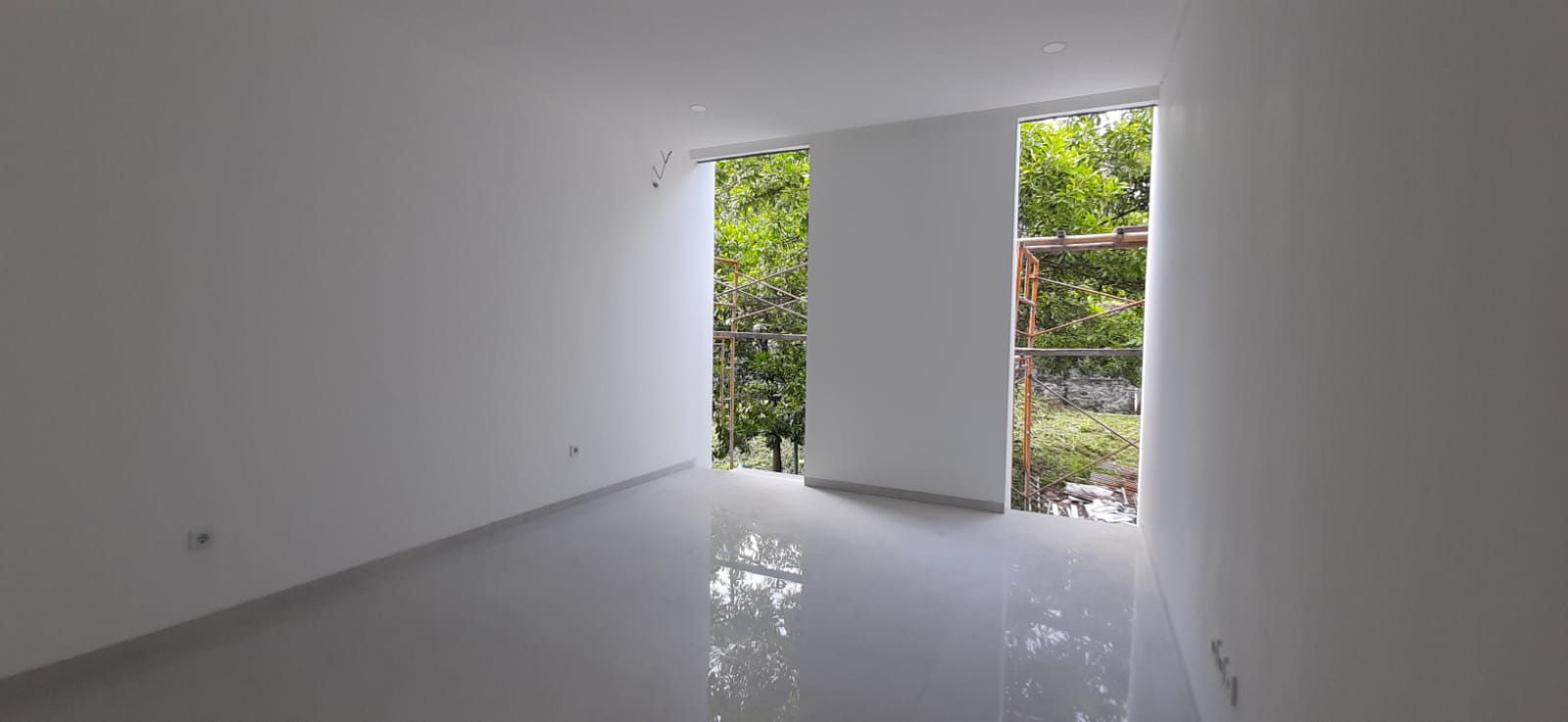 Gallery 01