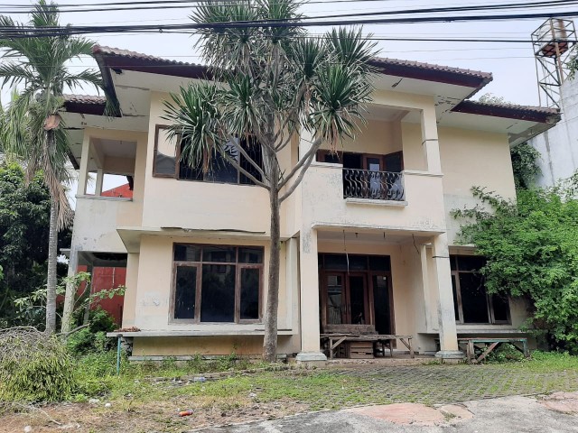 Rumah Bukit Merapi Semarang