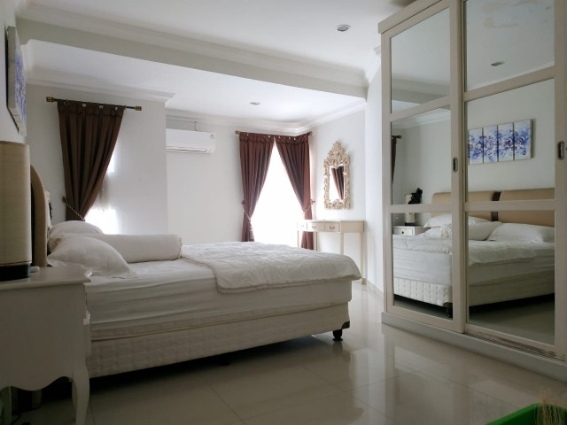 Rumah Graha Wahid (1) Semarang